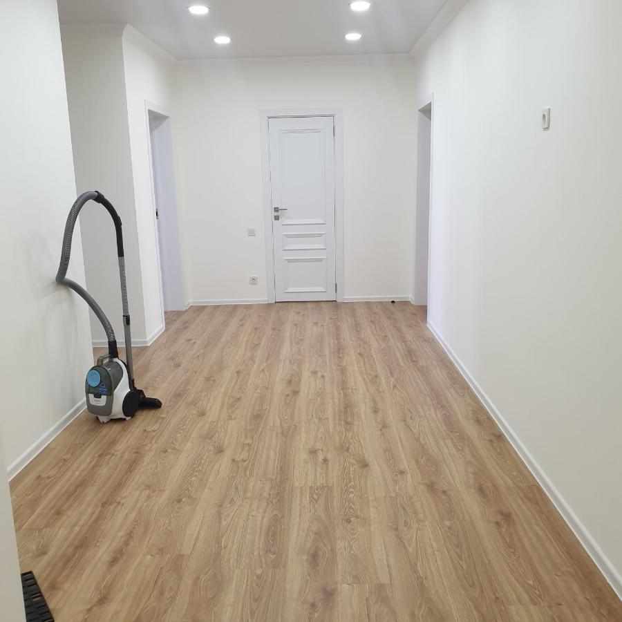Uzak Apartment 2 アルマトイ エクステリア 写真