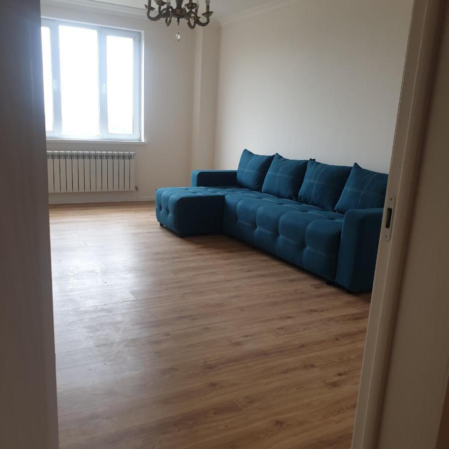 Uzak Apartment 2 アルマトイ エクステリア 写真
