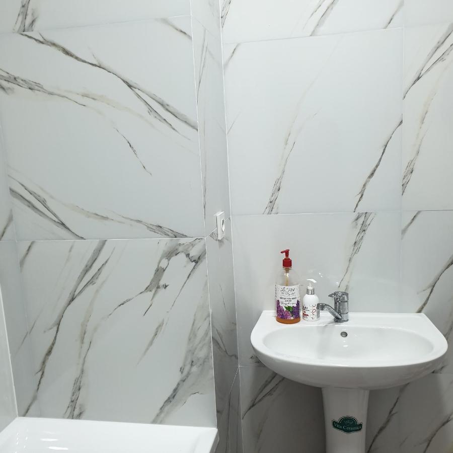Uzak Apartment 2 アルマトイ エクステリア 写真
