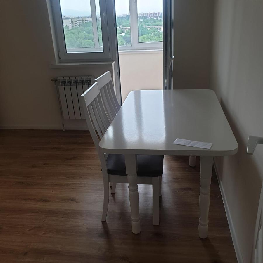 Uzak Apartment 2 アルマトイ エクステリア 写真